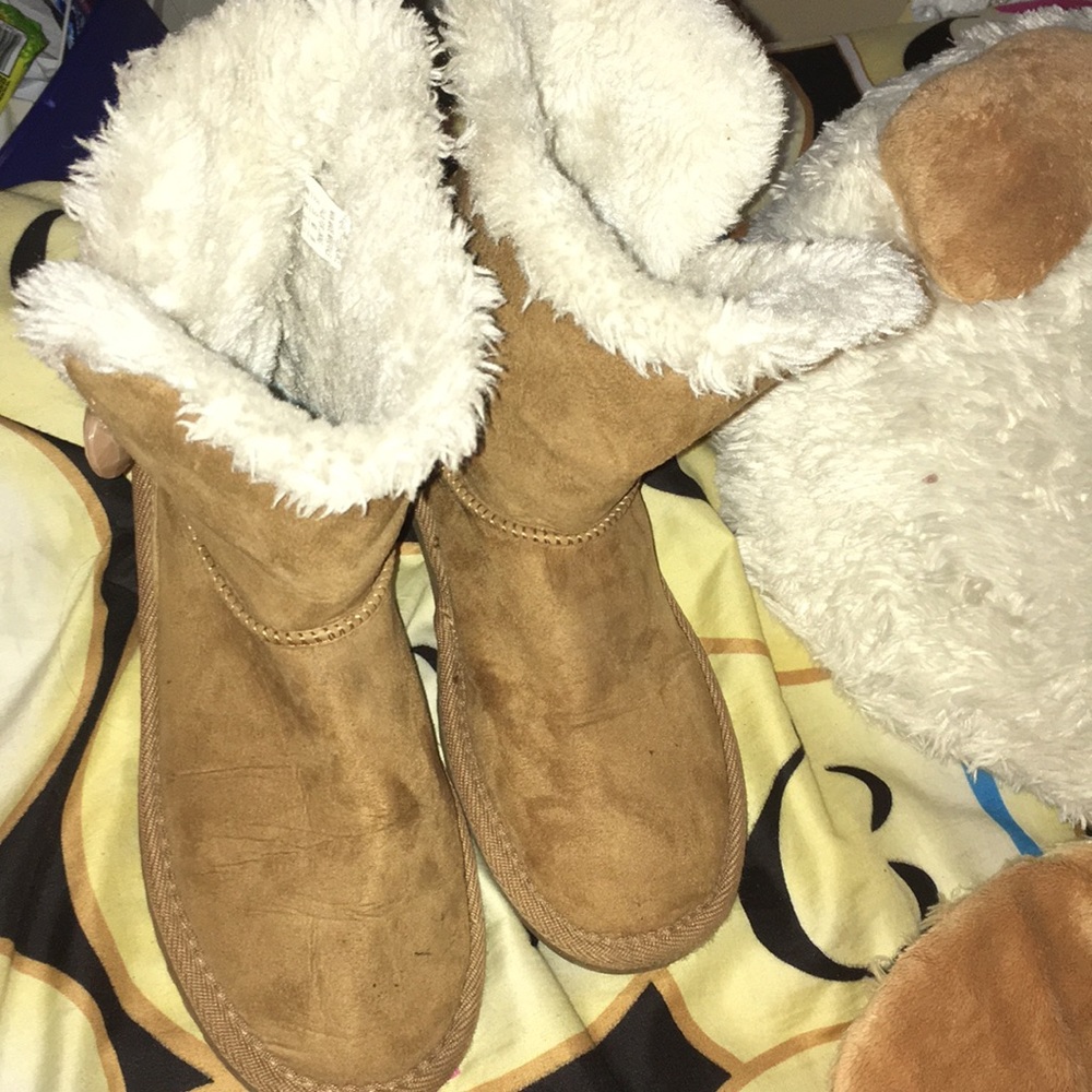 Girls size 4 boots